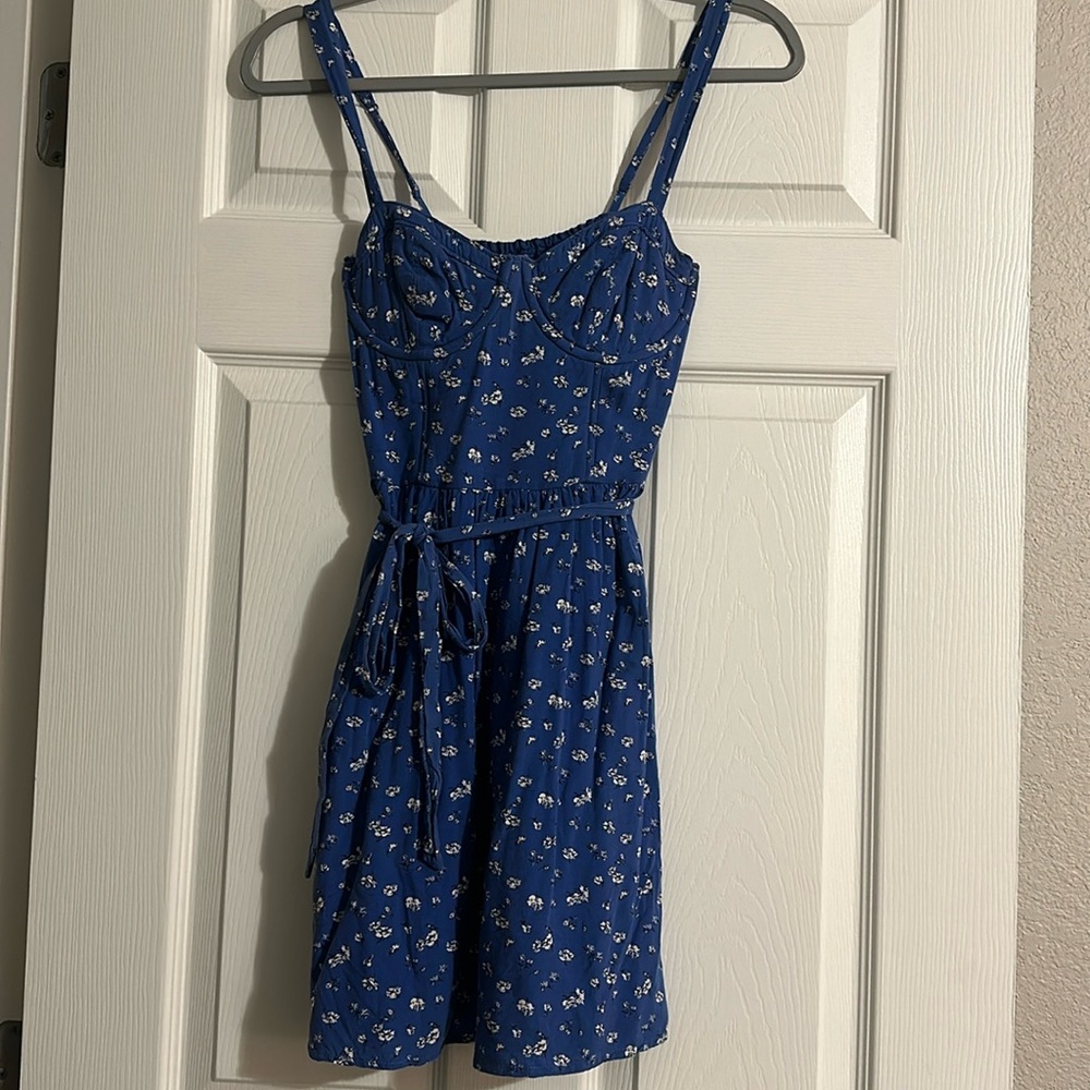 Abercrombie & Fitch Blue Floral Printed Skater Dress. Size XS.